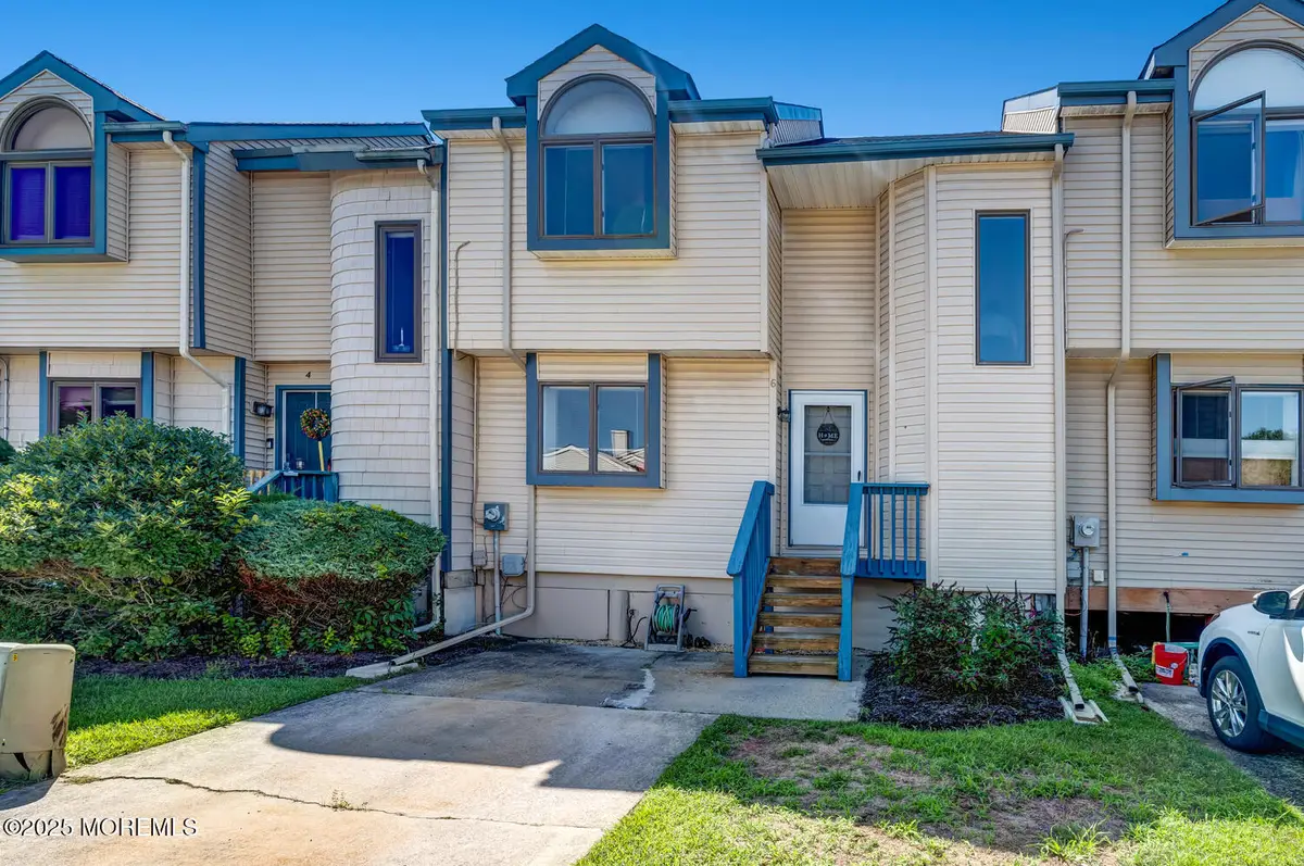 6 Oakland Bay Court, Mystic Island, NJ 08087 - Image #1