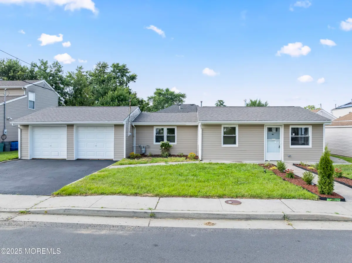 703 Central Avenue, Union Beach, NJ 07735 - Image #1