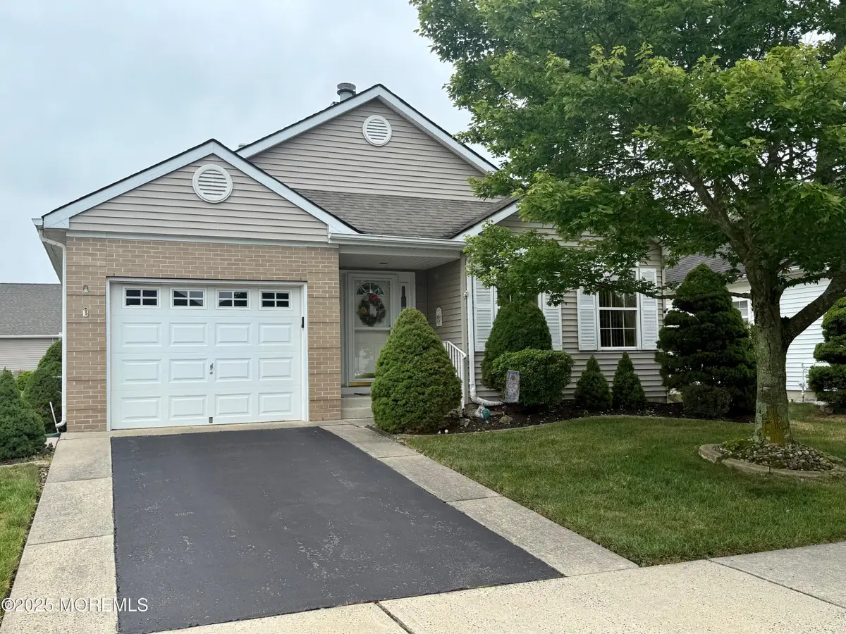 4 Cancun Street, Toms River, NJ 08757 - #1