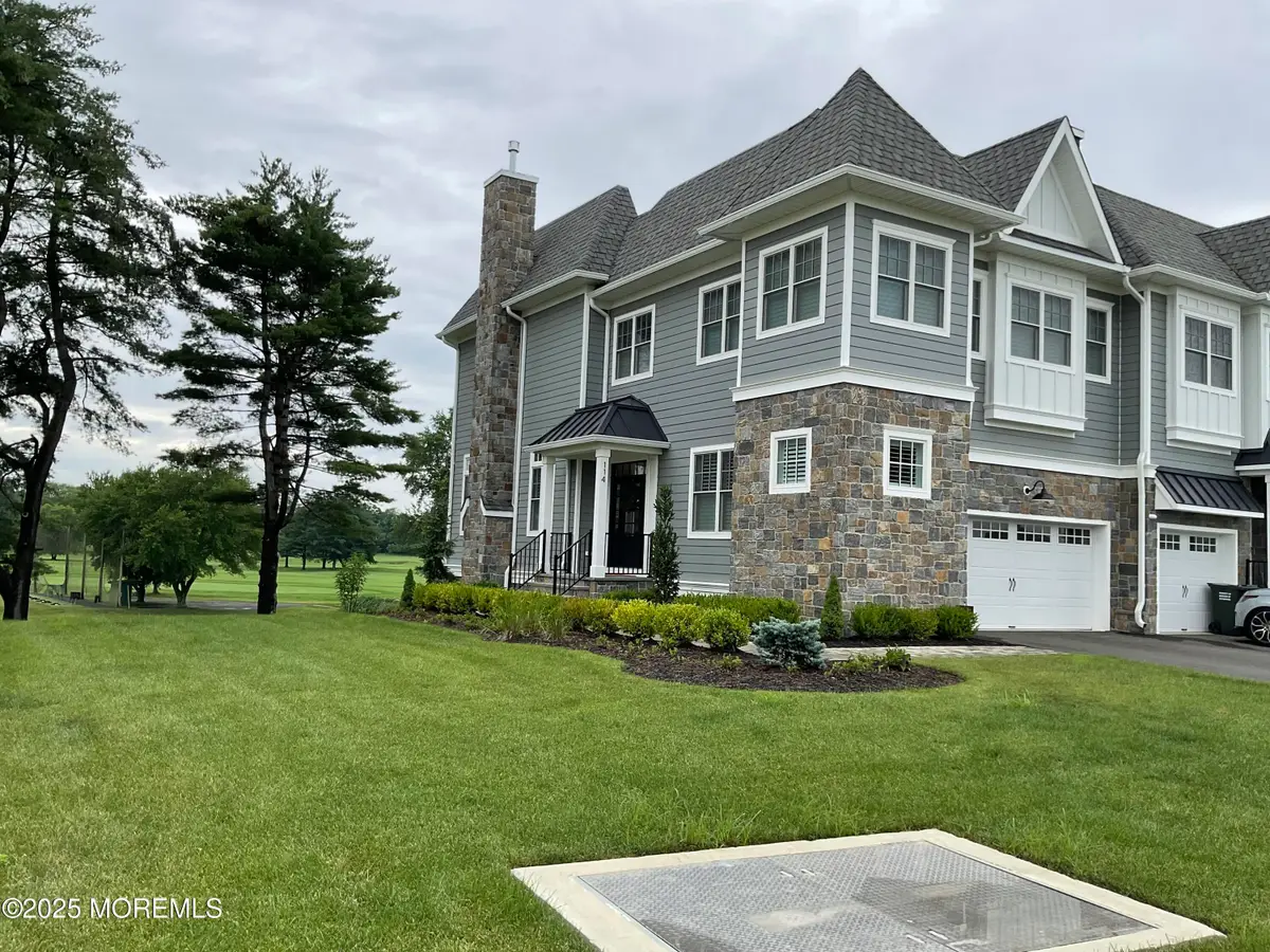 122 Eagle Way, Eatontown, NJ 07724 - Image #1