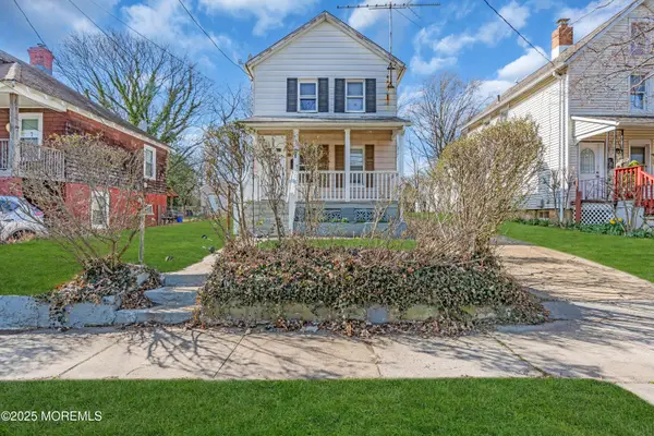 21 Bowne Avenue, Freehold, NJ 07728