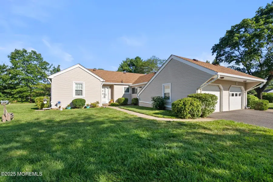 82 B Parkway Drive, Freehold, NJ 07728 - Image #2