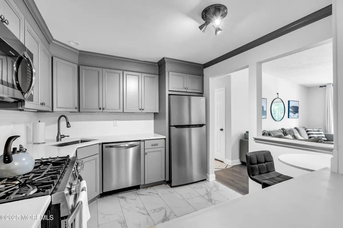 16 Willow Court, Hamilton Township, NJ 08619 - Image #1