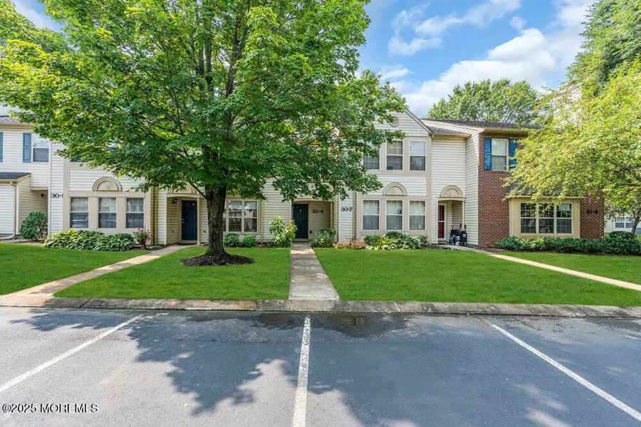 30-6 Remington Drive, Freehold, NJ 07728 - Image #3