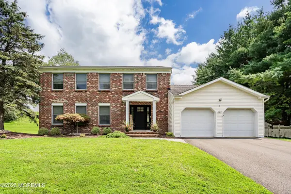 5 Darlington Drive, Manalapan, NJ 07726