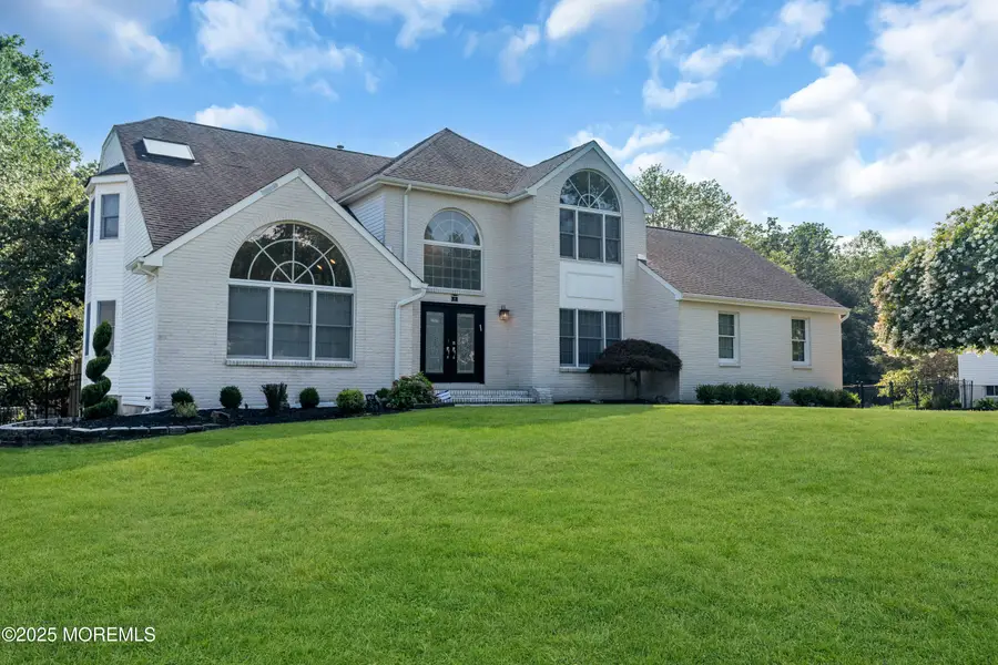 8 Sheldon Drive, Jackson, NJ 08527 - Image #2