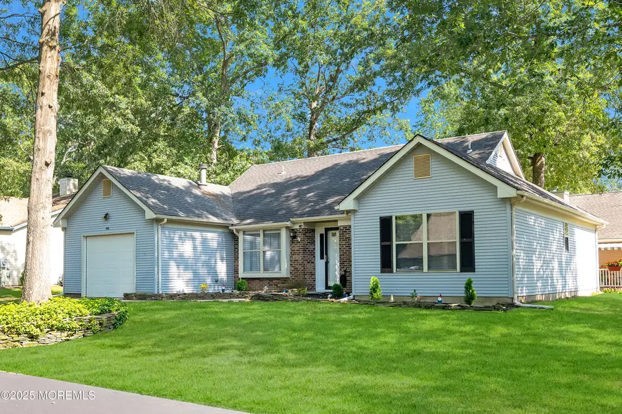 550 Petunia Lane, Whiting, NJ 08759 - Image #2