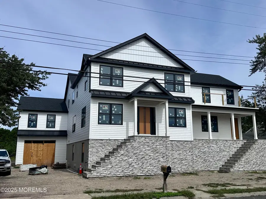 709 Howe Street, Point Pleasant, NJ 08742 - Image #2