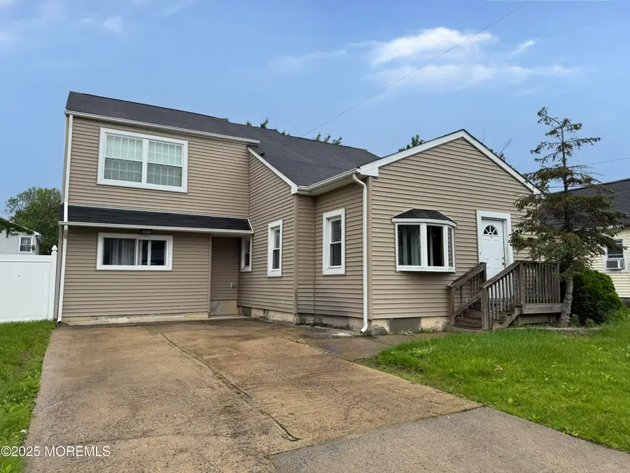 631 Sydney Avenue, Union Beach, NJ 07735 - Image #3