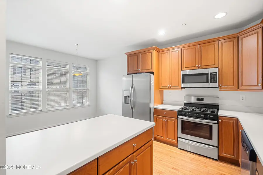 39 Aspen Way, Aberdeen, NJ 07747 - Image #3