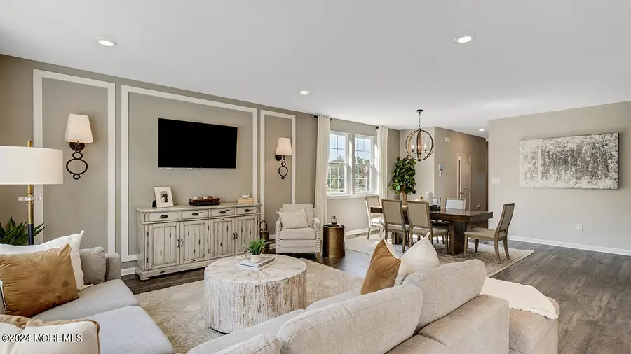 39 Victoria Gardens Square, Neptune, NJ 07753 - Image #3