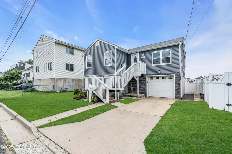 825 Lorillard Avenue, Union Beach, NJ 07735 - Image #2