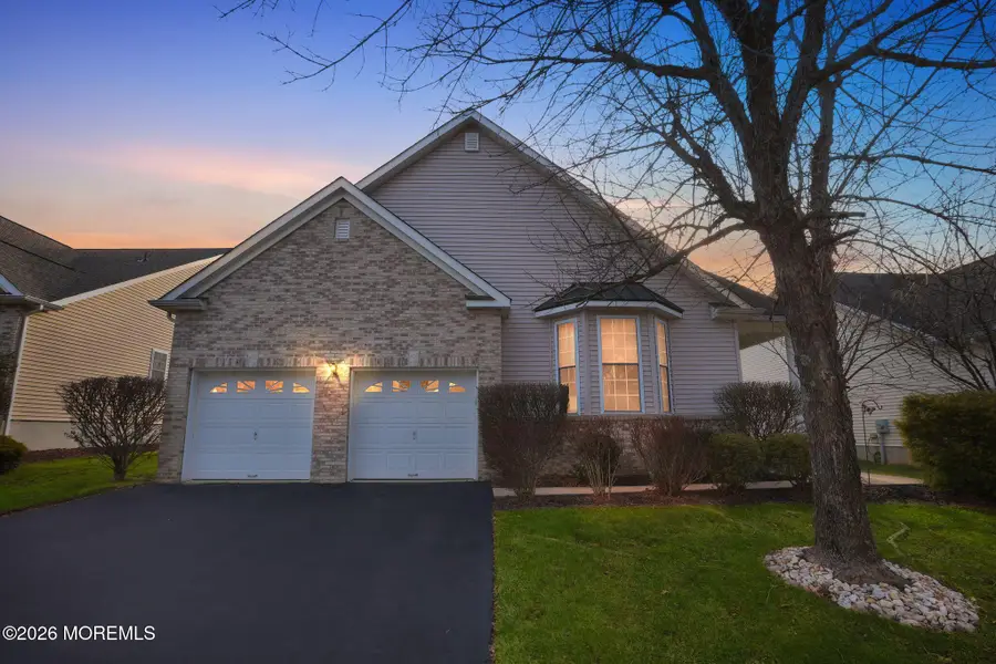 211 Bradwick Way, Marlboro, NJ 07746 - Image #2