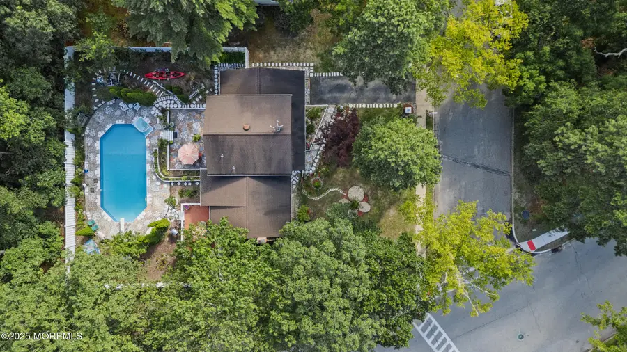 27 Squire Court, Toms River, NJ 08753 - Image #2