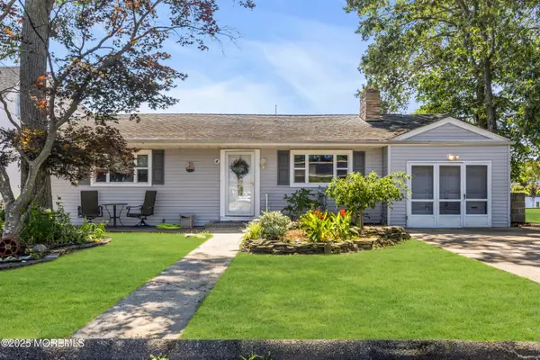 635 Oakwood Drive, Forked River, NJ 08731