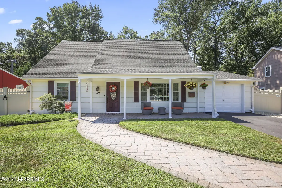 47 Overlea Lane, Aberdeen, NJ 07747 - Image #1
