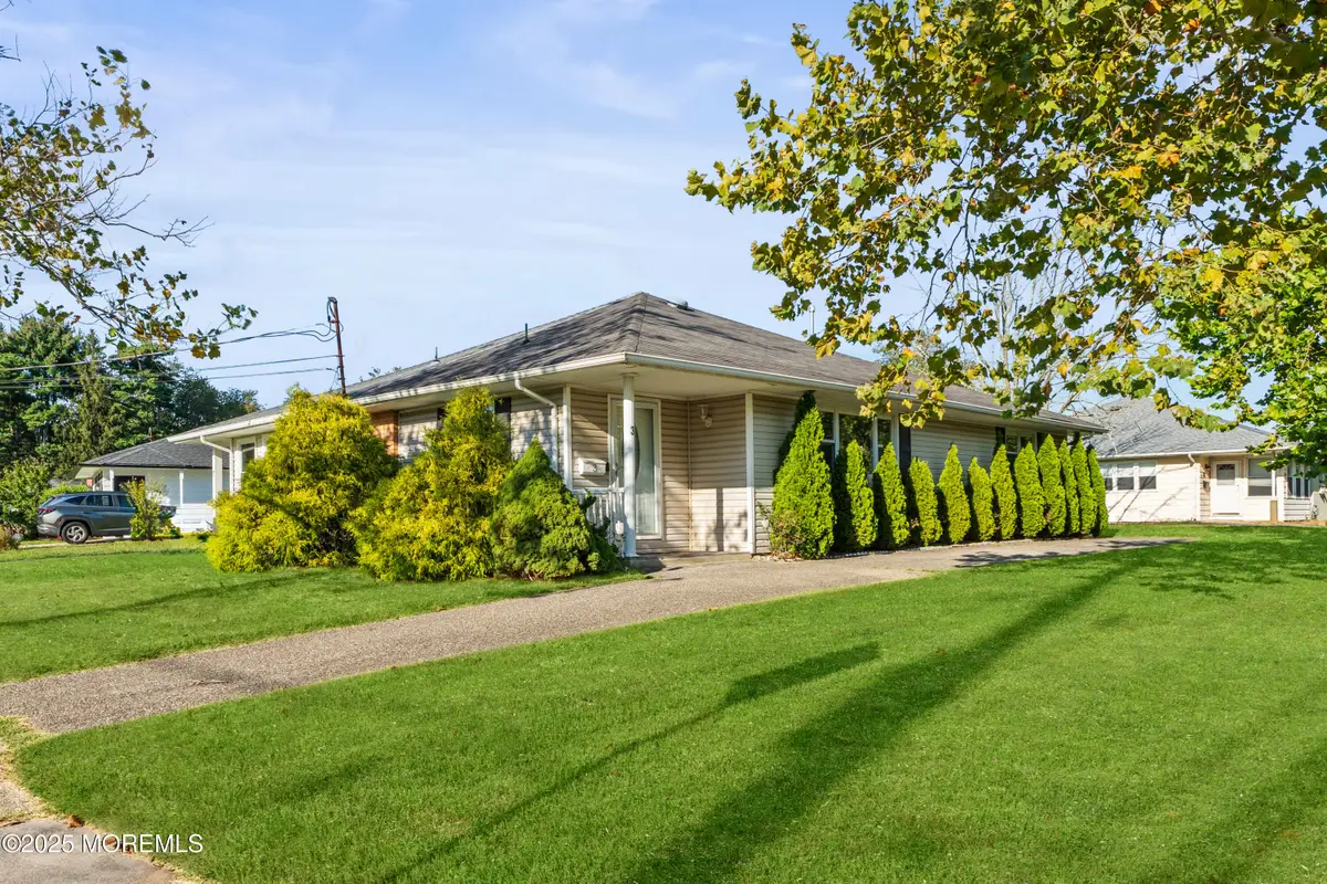 3 Saint Moritz Place, Toms River, NJ 08753 - Image #1