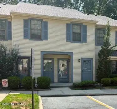 293 Gloucester Court, Aberdeen, NJ 07747 - Image #2