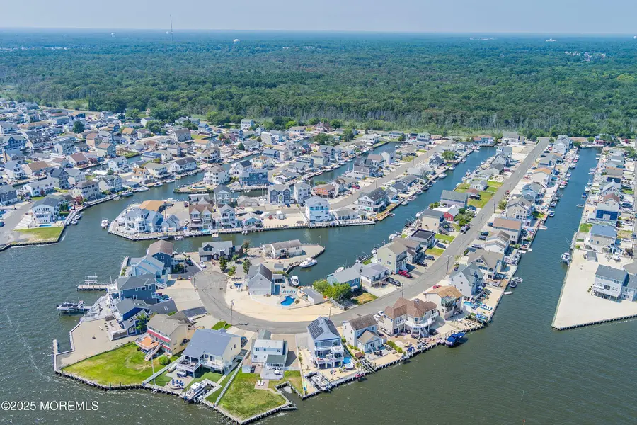 262 Evergreen Drive, Bayville, NJ 08721 - Image #3