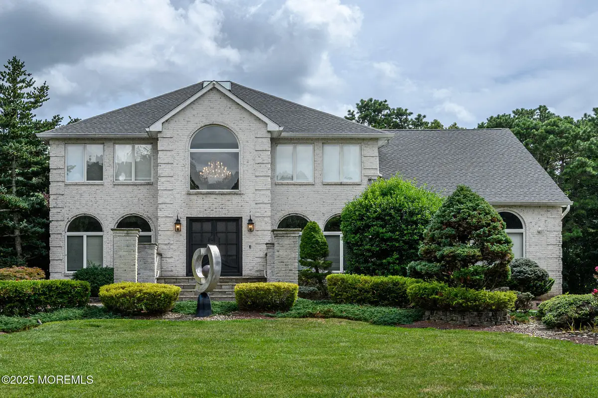 33 Denise Court, Manalapan Township, NJ 07726 - Image #1