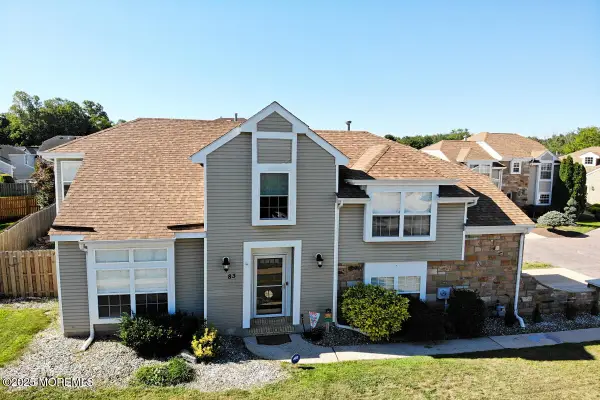 83 Kentucky Way, Freehold, NJ 07728