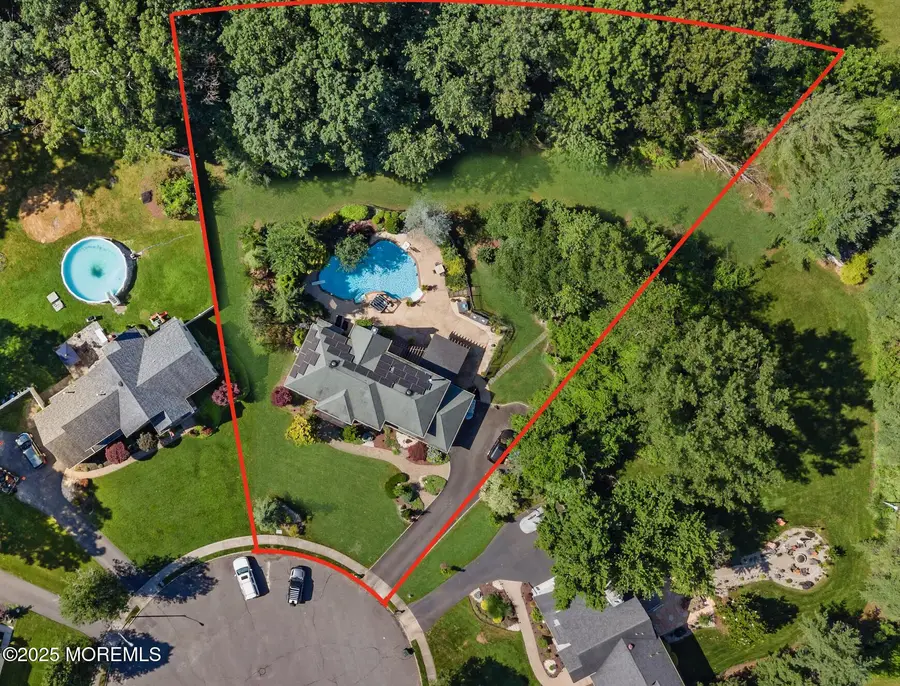 6 Tower Court, Farmingdale, NJ 07727 - Image #2