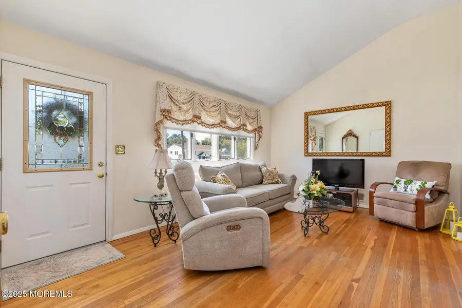 37 Irwin Place, Hazlet, NJ 07730 - Image #2
