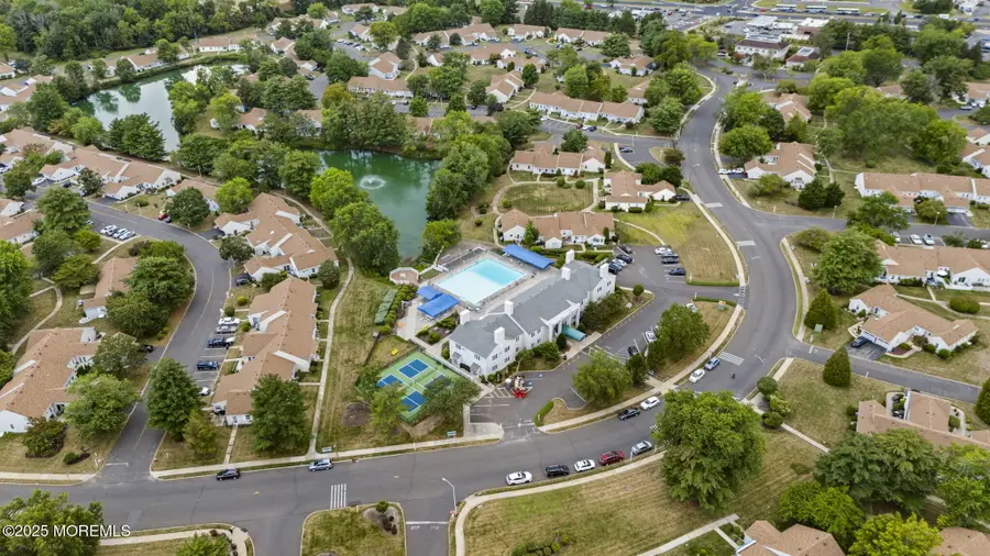 32A Plaza De Las Lobos, Freehold, NJ 07728 - Image #3