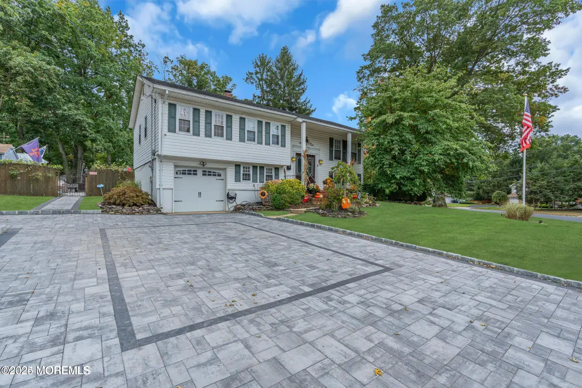 15 Longview Road, Howell, NJ 07731 - Image #1