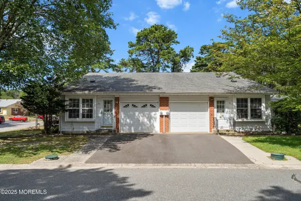 16 A Monticello Drive, Whiting, NJ 08759