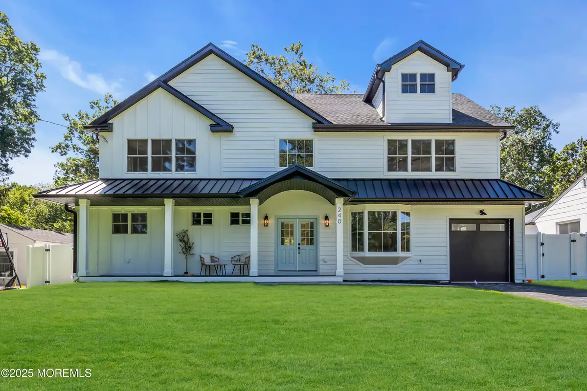 240 Highwood Road, Oakhurst, NJ 07755 - Image #1