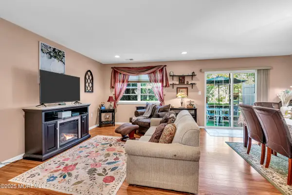 127 Medinah Court, Howell, NJ 07731