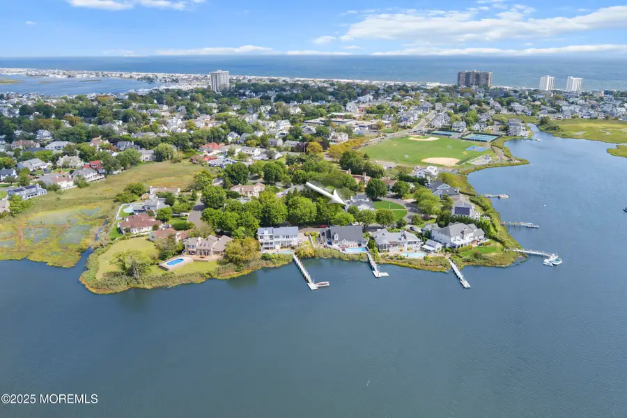 8 Mann Court, Monmouth Beach, NJ 07750 - Image #3