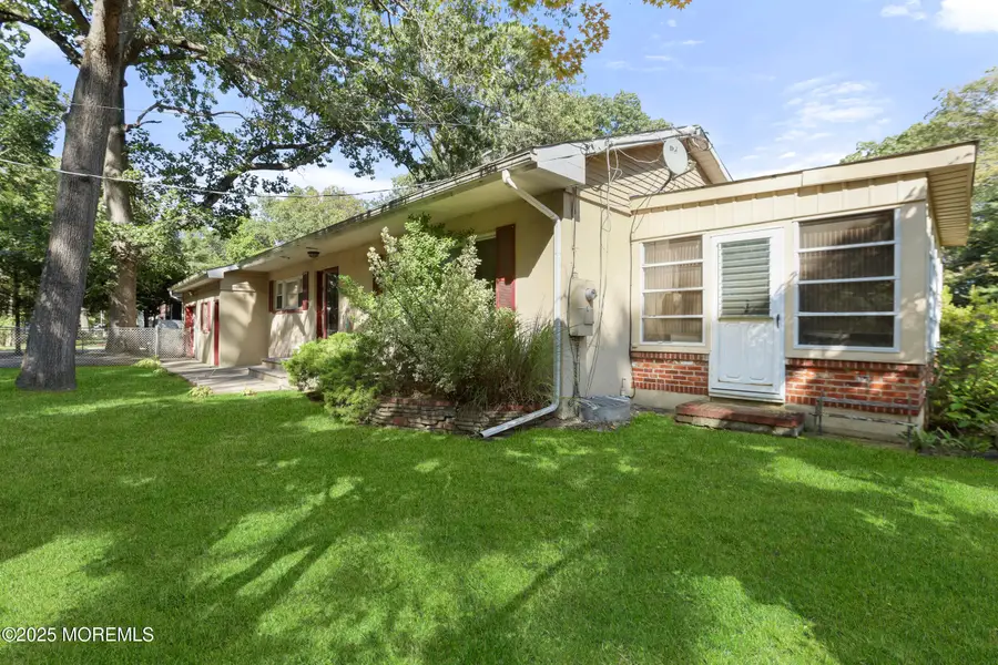 313 Miller Road, Lakewood, NJ 08701 - Image #2