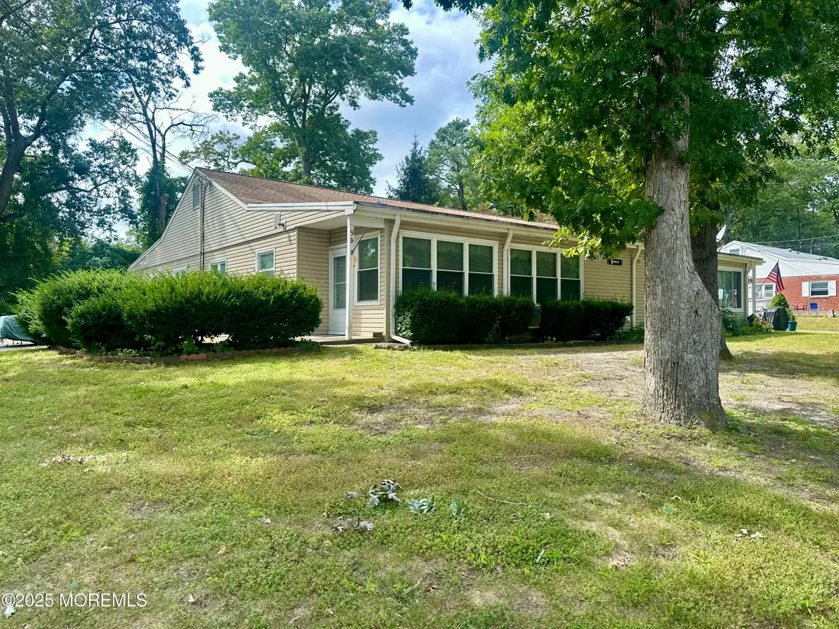 9 Birch Drive #B, Toms River, NJ 08757 - Image #1