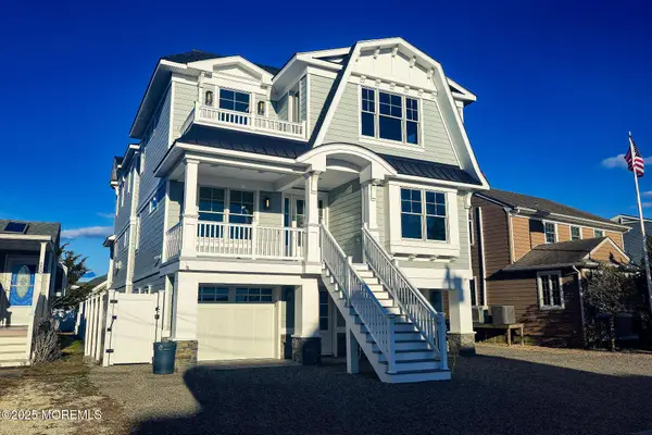 152 Pershing Boulevard, Lavallette, NJ 08735