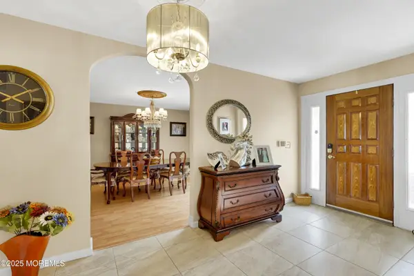 13 New Friendship Road, Howell, NJ 07731