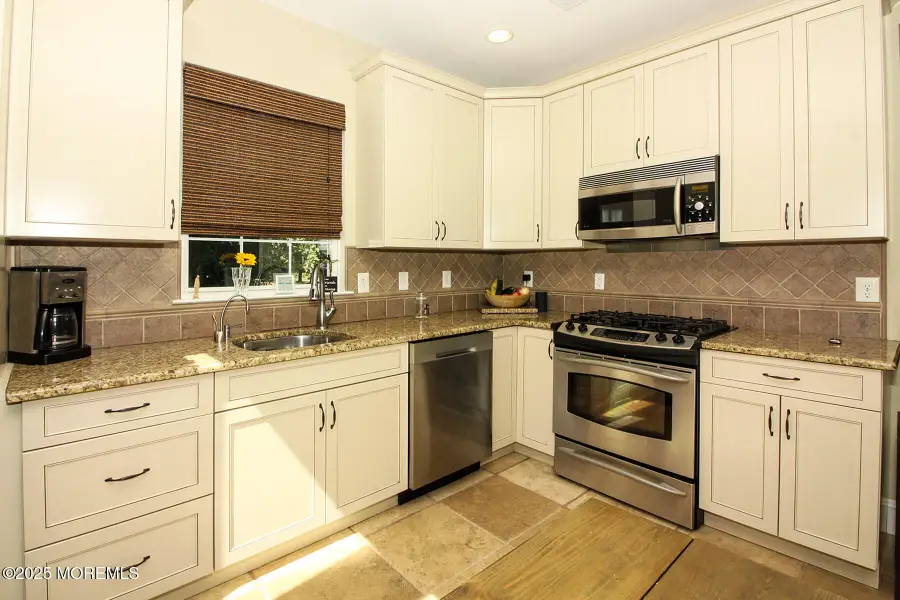 141 Plumstead Drive, Freehold, NJ 07728 - Image #3