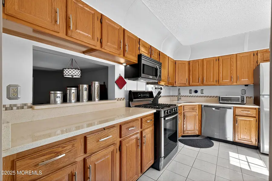 78 Albury Way, North Brunswick, NJ 08902 - Image #3