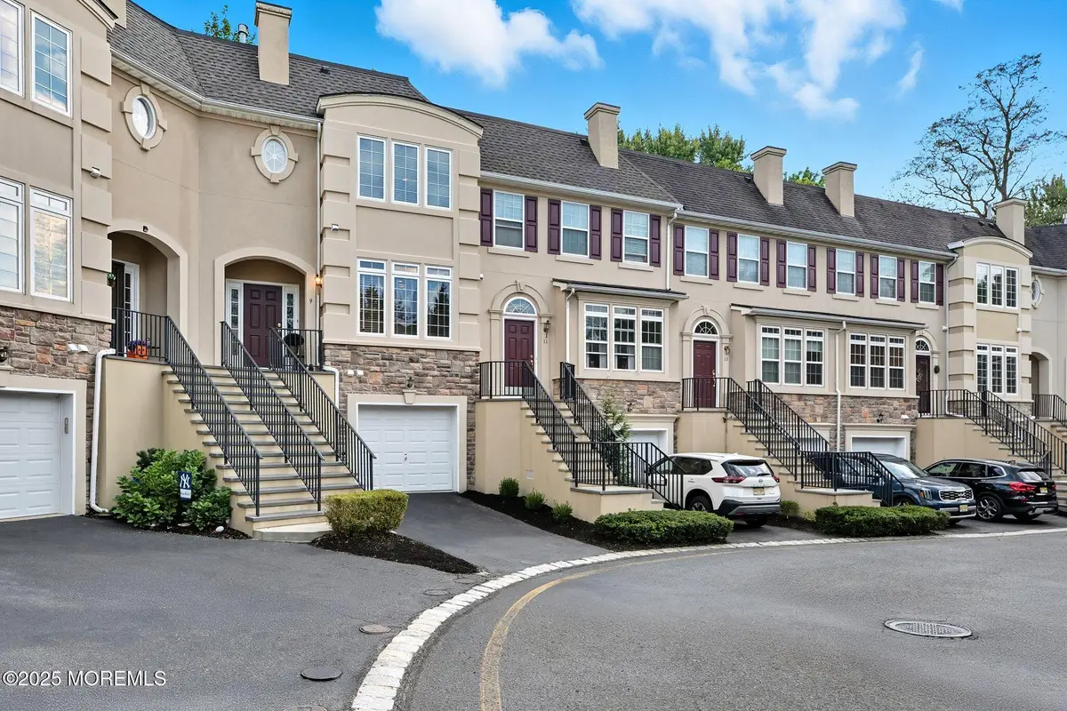 9 Aspen Way, Matawan, NJ 07747 - #1