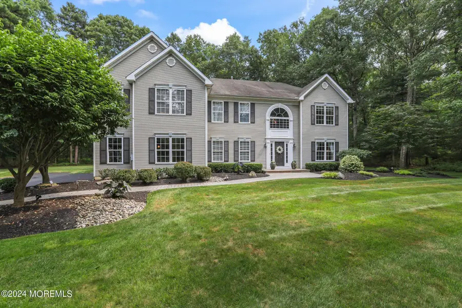 8 Iroquois Court, Colts Neck, NJ 07722 - Image #2