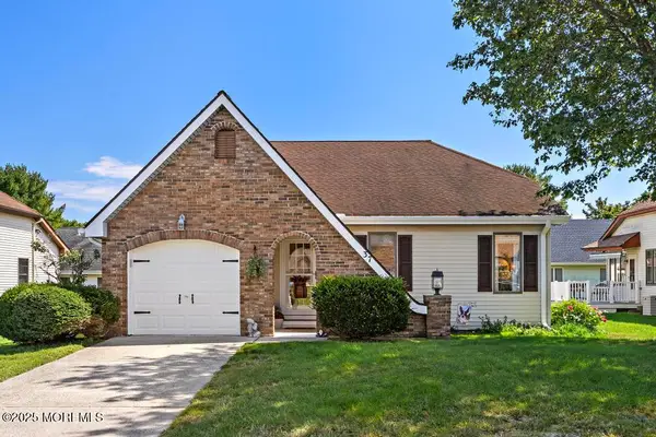 37 Fir Road, Manahawkin, NJ 08050