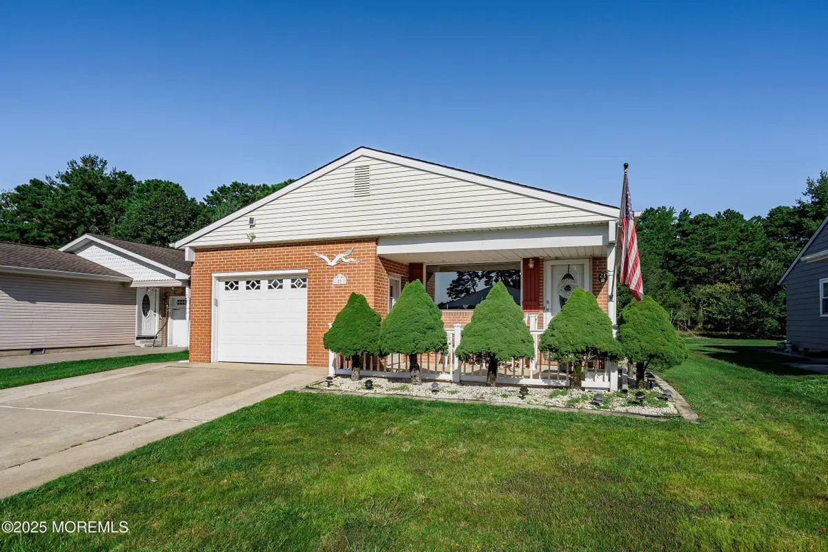 21 Cabrillo Boulevard, Toms River, NJ 08757 - Image #1