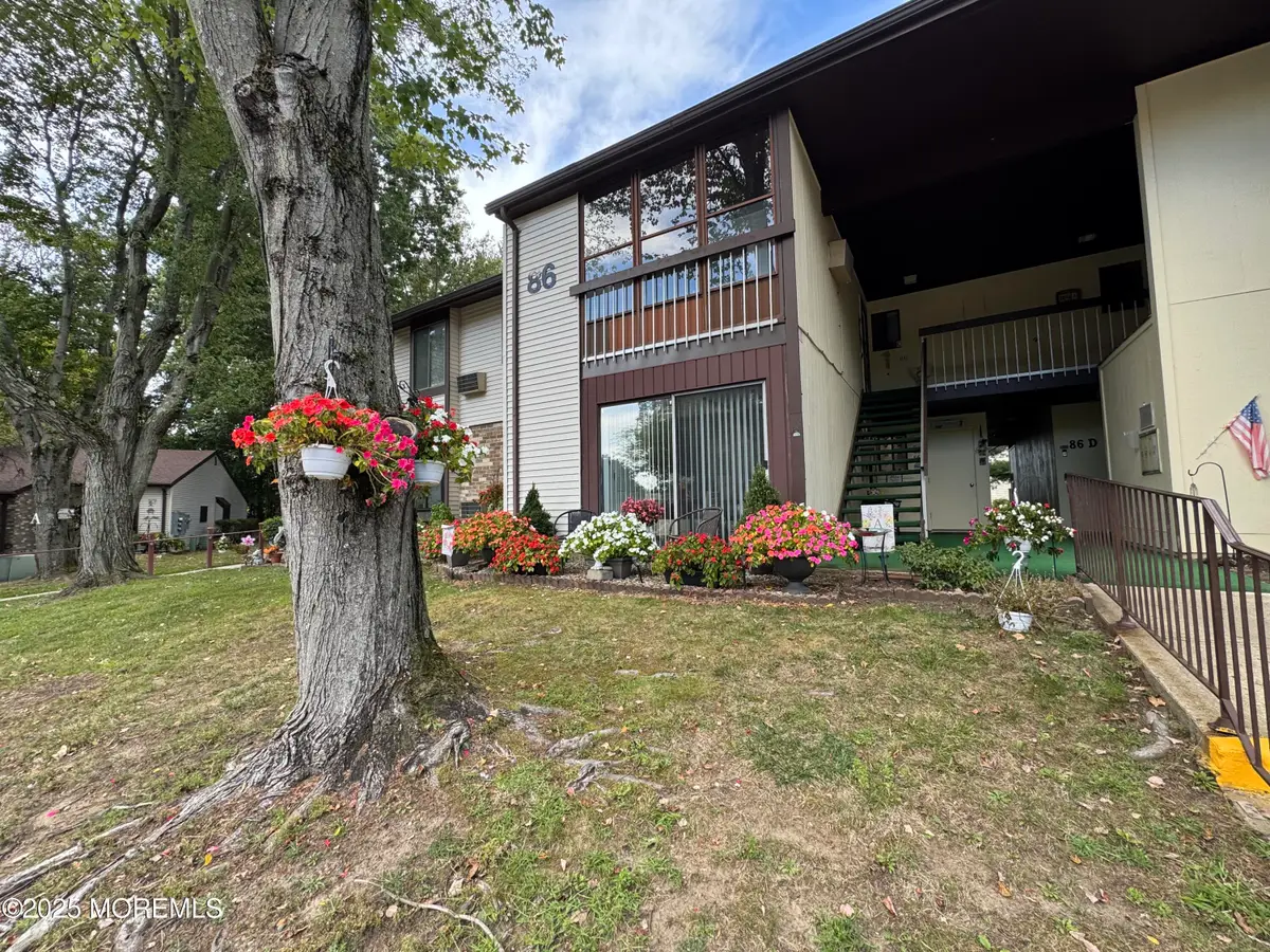 86 Arrowwood Court #B, Manalapan Township, NJ 07726 - Image #1