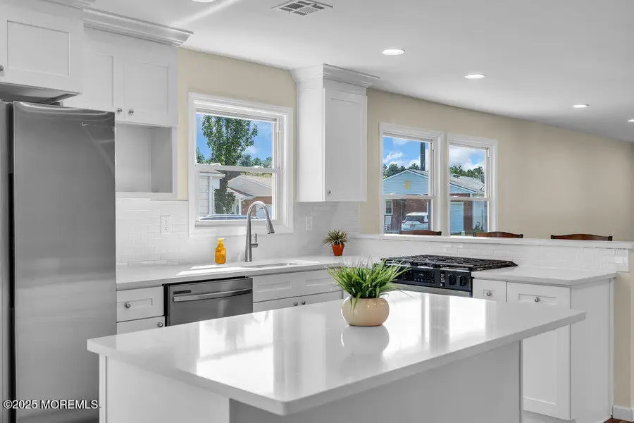 8 Panama Court, Toms River, NJ 08757 - Image #3