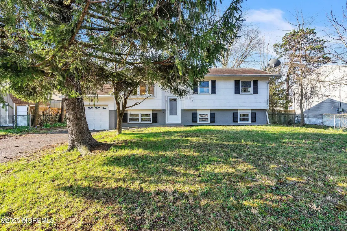 1575 Deer Hollow Drive, Toms River, NJ 08753 - Image #1