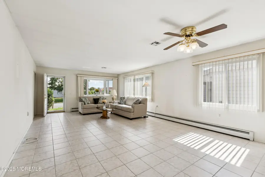 20 Paradise Boulevard, Toms River, NJ 08757 - Image #3