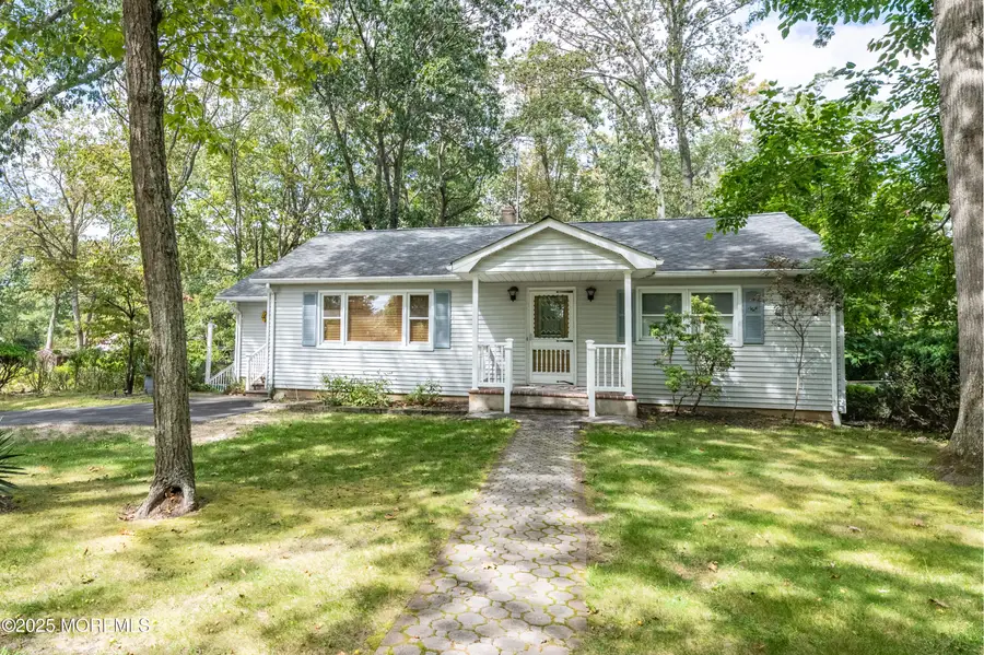 806 Farms Road, Howell, NJ 07731 - Image #2