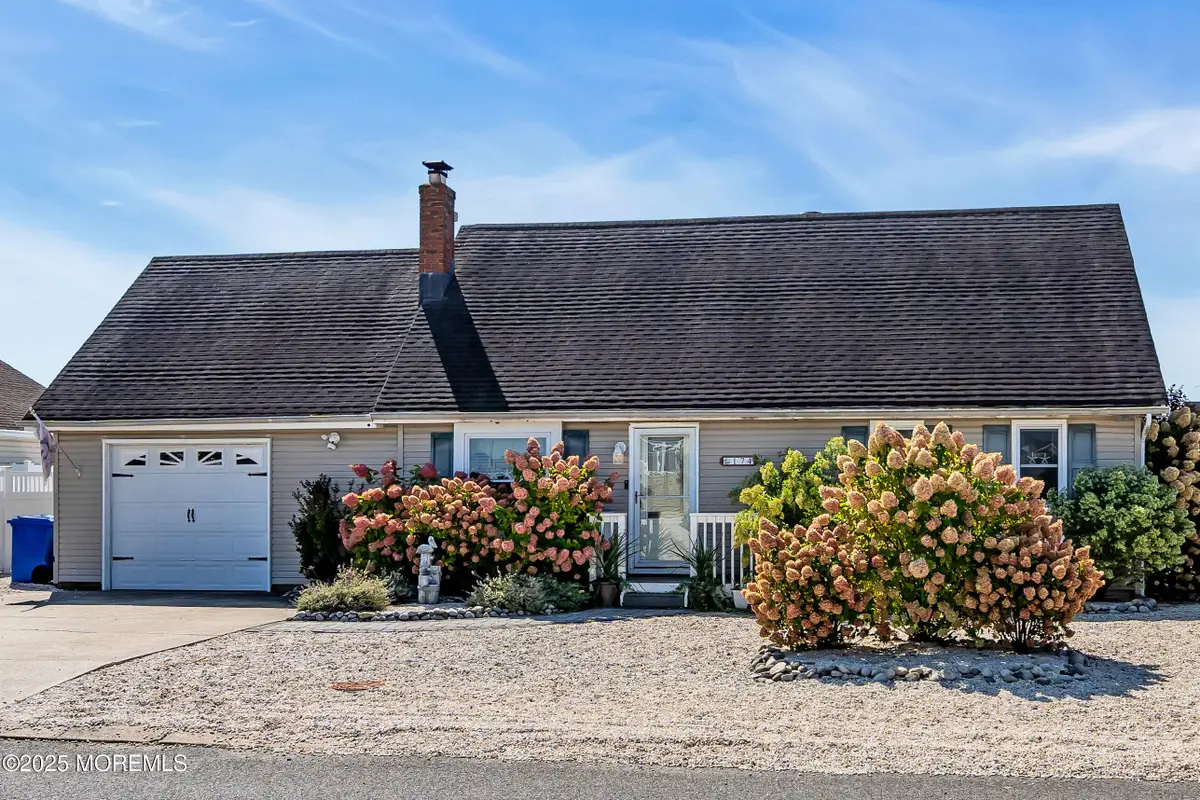 174 Eileen Lane, Manahawkin, NJ 08050 - #1