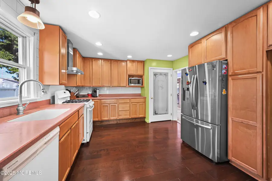 557 Lloyd Road #B, Hazlet, NJ 07730 - Image #3